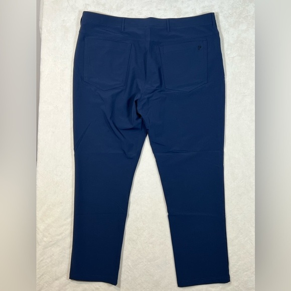 PUBLIC REC 44W 32L Straight Leg Navy Performance Chino Everyday Pants EUC - Picture 8 of 10